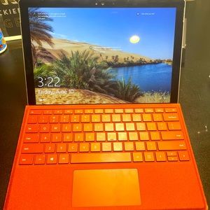 Microsoft Surface Pro 4 Laptop/tablet